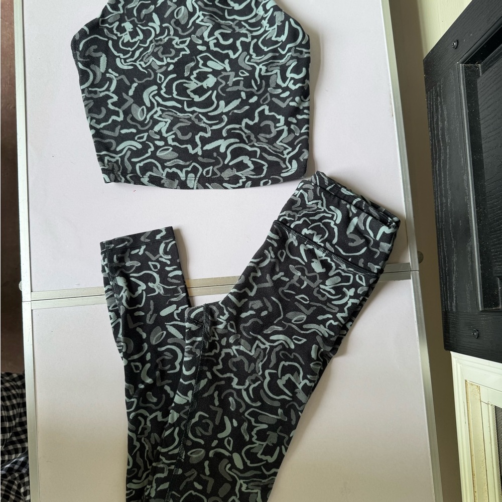 Black and Blue Patterned Leggings and Top Set